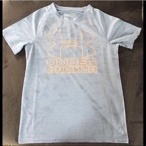 Under Armour T-shirt